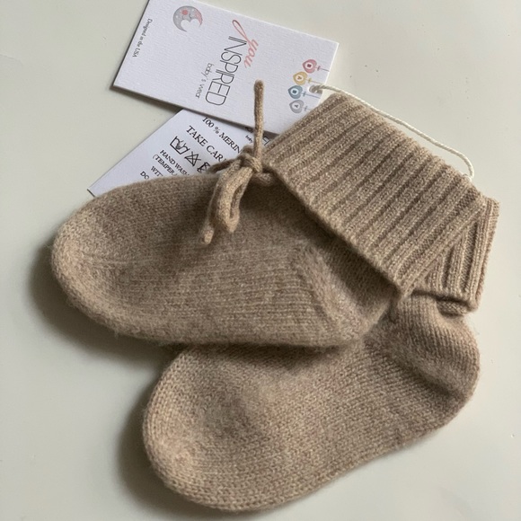 Pure merino wool socks for baby boy. Warm knitting. 1 pair. Brown. 0-12m (12 cm) - Picture 5 of 9